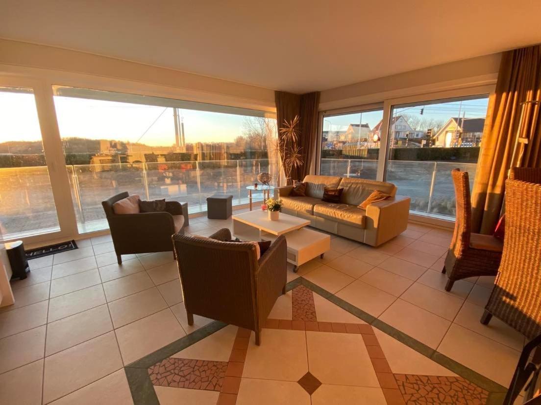 Sunnyside-Of-Thesea - With Open View On Nature, Big Terraces All Around - Very Close To Sea, Beach, Stores, Restaurants & Beach Bars Nieuwpoort Exterior foto